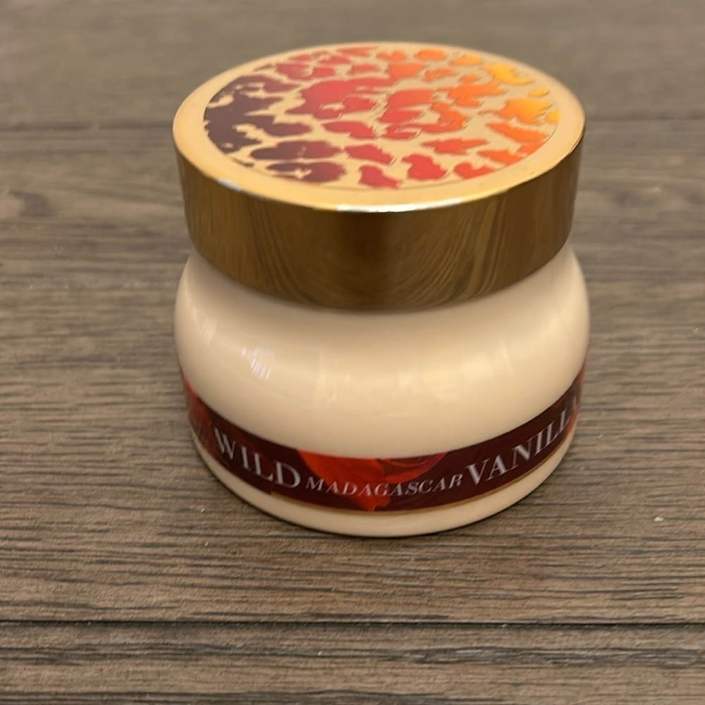 NWT Bath and Body Works Wild Madagascar Vanilla Bean Body Soufflé Discontinued